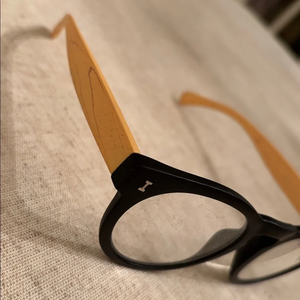 N/A reading glasses